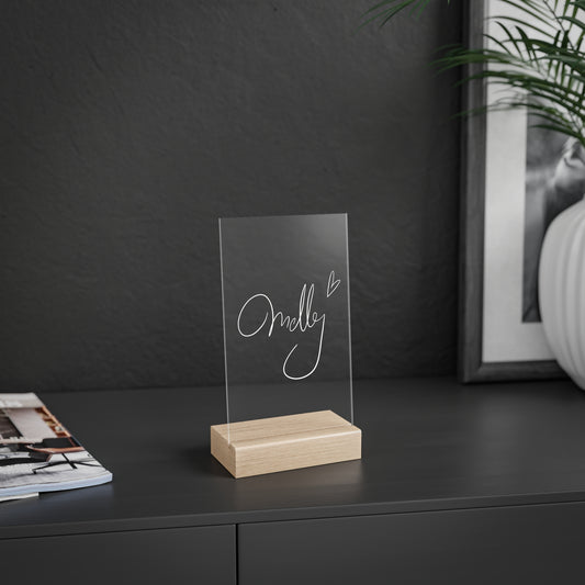 "Melly" Signatur | Aufsteller weiß